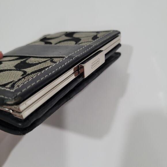 Coach Wallet Canvas Leather Black Designer Medium Bifold Zip Logo Kisslock Fair - Picture 9 of 10